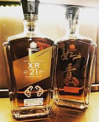 Johnnie Walker Xr21 Malaysia Edition Johnnie Walker Booze Whiskey Bottle