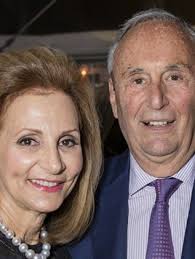 Groovy' dinner dance at Club Colette benefits Planned Parenthood