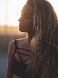 mandy-martini-portrait