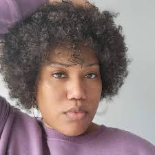 Regina Matthews's Instagram, Twitter & Facebook