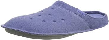 Amazon Com Crocs Men S And Women S Classic Slipper Slip On Warm And Fuzzy House Slippers Slippers