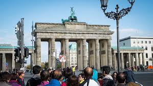 Ihr wisst sicherlich nicht alle wichtigen fakten über deutschland. Der Berliner Mauerstreifen 25 Jahre Nach Dem Mauerfall