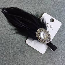 Belle epoch black and green feather hair clip. Bn Great Gatsby Lovisa Black Feather Hair Clip Women S Fashion Accessories On Carousell