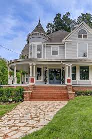 1903 Victorian In Knoxville Tennessee Captivating Houses Victorian Style Homes American Houses Victorian Homes