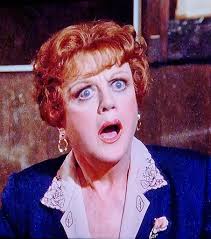 Bye bye 2024. Non sei stato né tenero né generoso, ma io ho avuto come  insegnante zia Jessica, per cui ti saluto così: con una risata di fine  puntata! 💛 (e un