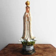 Maria é rainha tendo sido a santíssima virgem elevada à dignidade de mãe de deus, com justa razão a. ÙƒØ«Ø§ÙØ© Ø¶Ù„Ø¹ ØµÙ„Ù‰ Nossa Senhora De Fatima Para Comprar Taniailyas Com