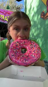 Famous Donuts Simpsons