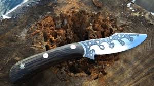 Setiap orang ingin merasa atraktif. Pisau Diy Dengan Corak Yang Menarik