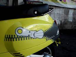 vespa sticker design google search vespa logo vespa scooter design