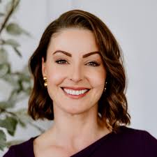 Iris Kohl, Real Estate Agent