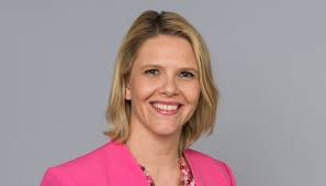 Ved å flytte asylbehandlingen til et tredjeland vil vi stanse den dødelige trafikken over middelhavet, sier listhaug. Listhaug Feilinformerer Og Inviterer Til Hets Pa Facebook