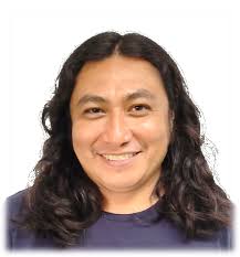 Dr. Russell Aarón Quiñones Estrella