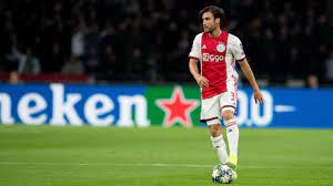 The argentinian, who won the copa américa with argentina this summer, received a … Ajax Preisschild Fur City Flirt Tagliafico
