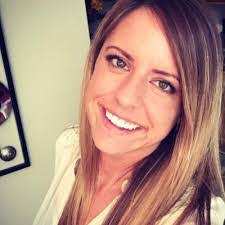 Ashley Hinds's Instagram, Twitter & Facebook