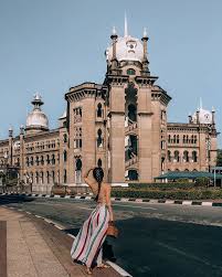 We have reviews of the best places to see in malaysia. Kuala Lumpur Malaysia Travel Couple Sue Renesh Www Travelinoureyes Com Fotografi Tempat Gambar