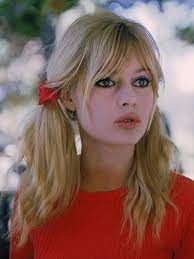 Brigitte Bardot S 11 Most Iconic Hairstyles Brigitte Bardot Hair Bardot Hair 1960s Hair