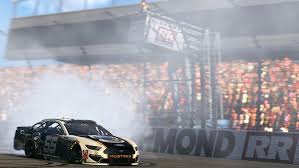 With thousands of cheering fans attending the coca cola 600, you might just meet some new friends. Final Lap Vicente Salas Earns First Win In Coca Cola Iracing Series Nascar En Espanol