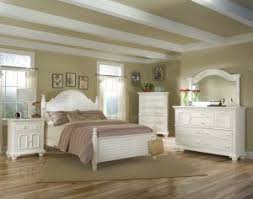 White Cottage Bedroom Furniture