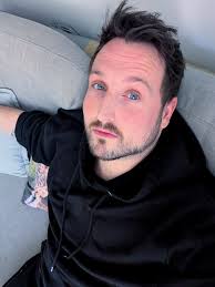 Dan Knight • Facebook