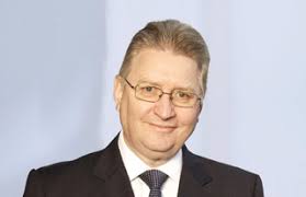 Huntsworth names Derek Mapp as new chairman