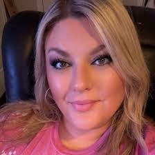 Amber Banks's Instagram, Twitter & Facebook