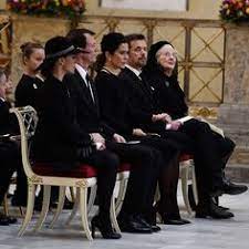 Sertan sanderson reports from london. 830 Royal Funerals And Memorials Ideas In 2021 Funeral Royal Royal Family