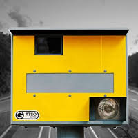 Cheetah c550 platinum edition gps speed camera detector provides advanced warnings to fixed and mobile speed cameras and red light camera in the uk, europe, usa, canada, australia and new zealand, all without paying a penny more for subscription. Cheetah C550 Gps Speed And Red Light Camera Detector