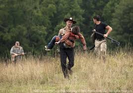 The Walking Dead Season 2 Episode Photos 19 The Walking Dead Season 2 Episode Photos Walking Dead Season The Walking Dead Fear The Walking Dead