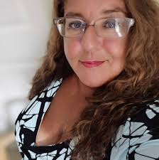 Which animal hospitals are open in Pinellas County?