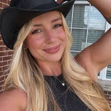 This conversation is crazy when pas. Have no experience at all. Undergrad  in stem, 2-3 years of pa school then hit the floor…. Just shut up