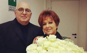 Soprannominata la capinera dell'emilia, la mitica oriettona nazionale torna in gara a sanremo per la dodicesima volta. Osvaldo Paterlini Marito Orietta Berti Chi E Il Dramma Della Malattia Chemusica It