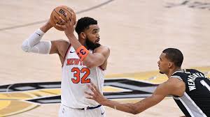 New York Knicks take NBA Finals lead with gritty win at San Antonio Spurs