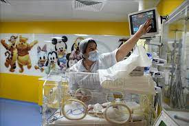The babies (justin, jadon, jezreel, danelia, genesis, and joel) were delivered by caesarean a set of nonuplets were born on 13 june 1971, in sydney, australia to geraldine brodrick and her husband. Z Wz1fe9ylrinm