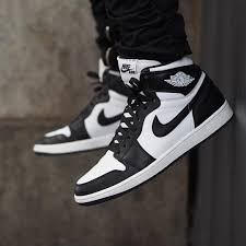 Air Jordan 1 Retro High Og Twist Black And White Air Jordan 1 Retro High Black White White Nike Shoes Kicks Shoes Hype Shoes