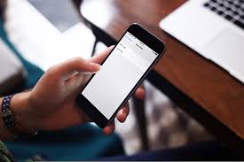 The mailboxes were in a to z order at icloud.com, however. How To Sort Contacts By First Name In Contacts On Iphone Ipad And Mac