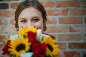 Late summer brides bouquet with sunflowers, white daisies, small white asters, baby's breath and geranium leaves. 9 Sunflower And Rose Wedding Theme Ideas The Wedding Blogger
