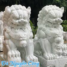 Kỳ Lân đá cẩm thạch Non Nước tự nhiên cao 2 mét