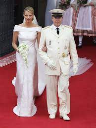 Tipps vom experten welche frisur passt zu welchem hochzeitskleid? Kate Mary Co Die Schonsten Royalen Brautkleider Royal Wedding Dress Royal Brides Royal Weddings