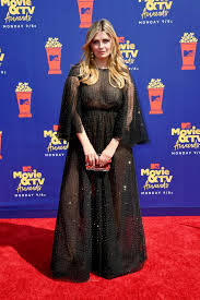 Born in london and raised in new york. Mischa Barton Decries Firing News It S A Lie I M Not Boring The Hollywood Gossip
