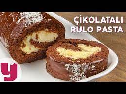 mis gibi muz kokusunun yumusacik pastaci kremasi dokusunu ve pandispanyayi harmanlayan nefis cikolatali muzlu rulo pasta pasta tarifleri pasta muzlu pastalar