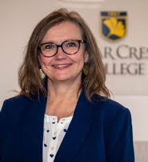 Meet Faculty & Academic Staff Members