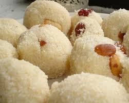 Though most of the tamil nadu sweets are not available in tamil nadu shops as they have shorter shelf life and most are jaggery based sweets but we definitely no. Get Tamil Recipes Sweet Dishes Low Calorie Food Veg Recipes Nonveg Recipes Recipes For Fast Webdunia Recipes Webdunia Tamil