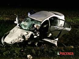 Le vittime sono cinque lavoratori di una ditta edile della provincia di brescia, e stavano facendo ritorno verso casa. Due Morti Nello Schianto Arrestato Il Conducente Dell Auto In Sorpasso Era Ubriaco