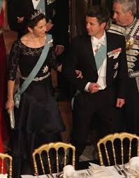 Dmitry medvedev presented hero of russia star to parents. Danish Royal Family Give Dinner For Russian President Dmitry Medvedev And His Wife Svetlana Medvedeva Princess Diana Wedding Danish Royal Family Danish Royals