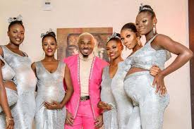 Bem vindo(a) aos melhores conteúdos sexuais. Stupid This Nigerian Playboy Appears At A Wedding With 6 Women He Got Pregnant