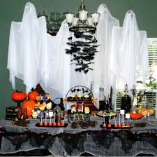 20 Great Halloween Table Decoration Ideas Halloween Table Settings Halloween Table Decorations Halloween Table