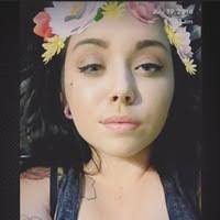 Elizabeth Heady's Instagram, Twitter & Facebook