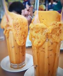 Setelah mula viral dan trending, terdapat beberapa buah restoran. Teh Tarik Madu Float Di Pak Mat Pulau Pisang