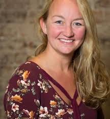 Ashley Swartz's Instagram, Twitter & Facebook