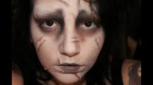 Hier noch ein paar tipps dazu für alle, die entweder das komplette set kaufen oder aber selbst zu hause experimentieren wollen. Edward Scissorhands Makeup Artist Makeupview Co